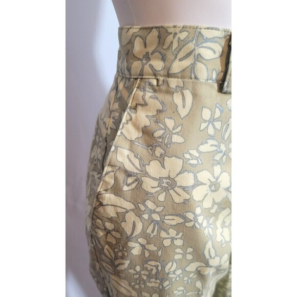 Dockers Floral Denim Capri Pants - Size 8P - Picture 8 of 11